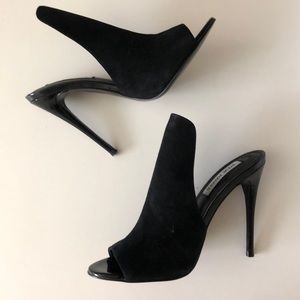 Steve Madden Sinful Black Suede Sandal